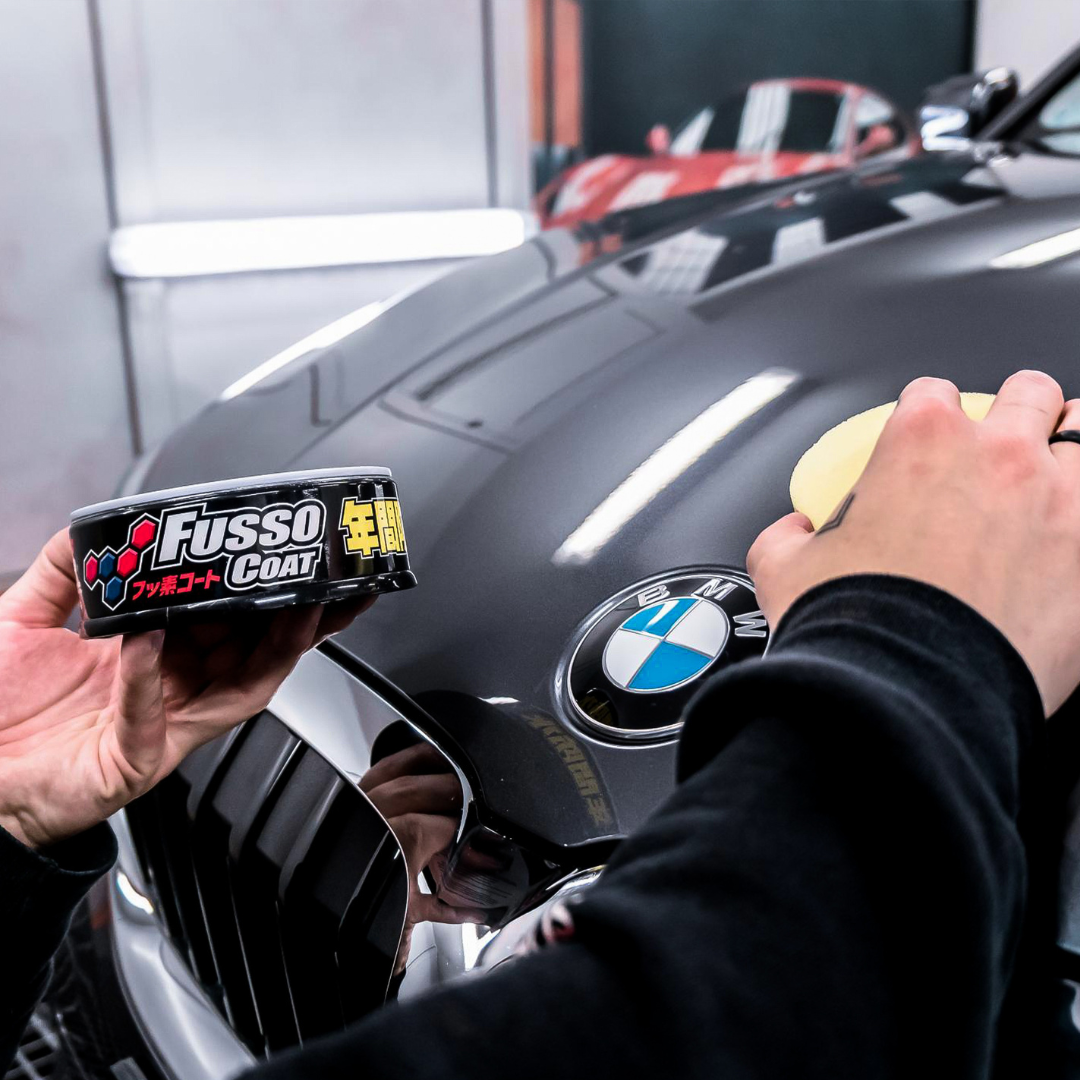 Soft99 Fusso Coat 12 Months Wax Dark cire dure pour voiture 200g